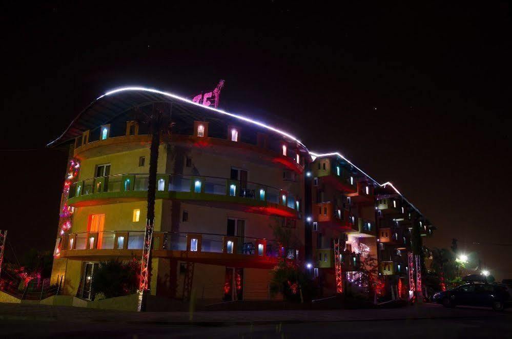 Lilalo Ηotel Paralia Katerinis Exterior photo
